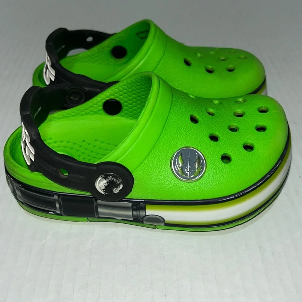 CROCS kids good